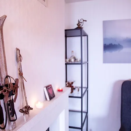 Jade 22 By Interhome فيلرز سور اولون