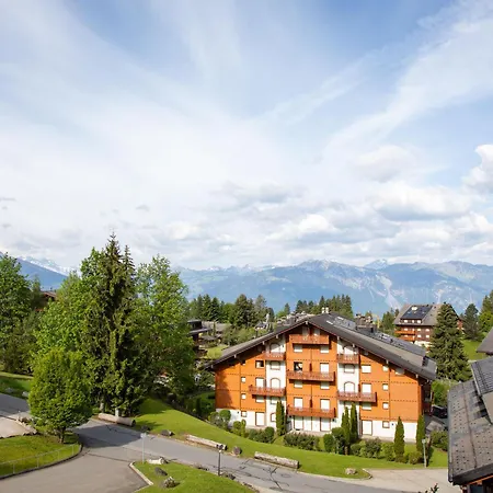 Jade 22 By Interhome