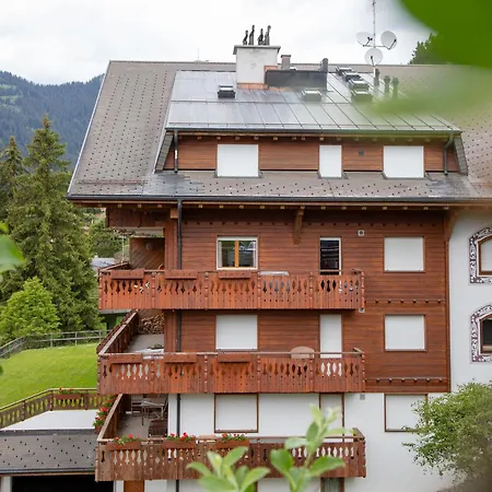 Jade 22 By Interhome *